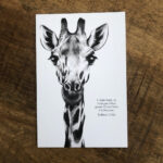 La Girafe "être à la hauteur" - carte 10 X 15 cm