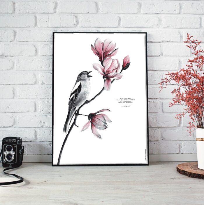 Affiche oiseau - Le pinson Affiche Oiseau - Dessin d'un pinson portant une citation de Spinoza : "Je ne chante pas parce que je suis heureux, je suis heureux parce que je chante".