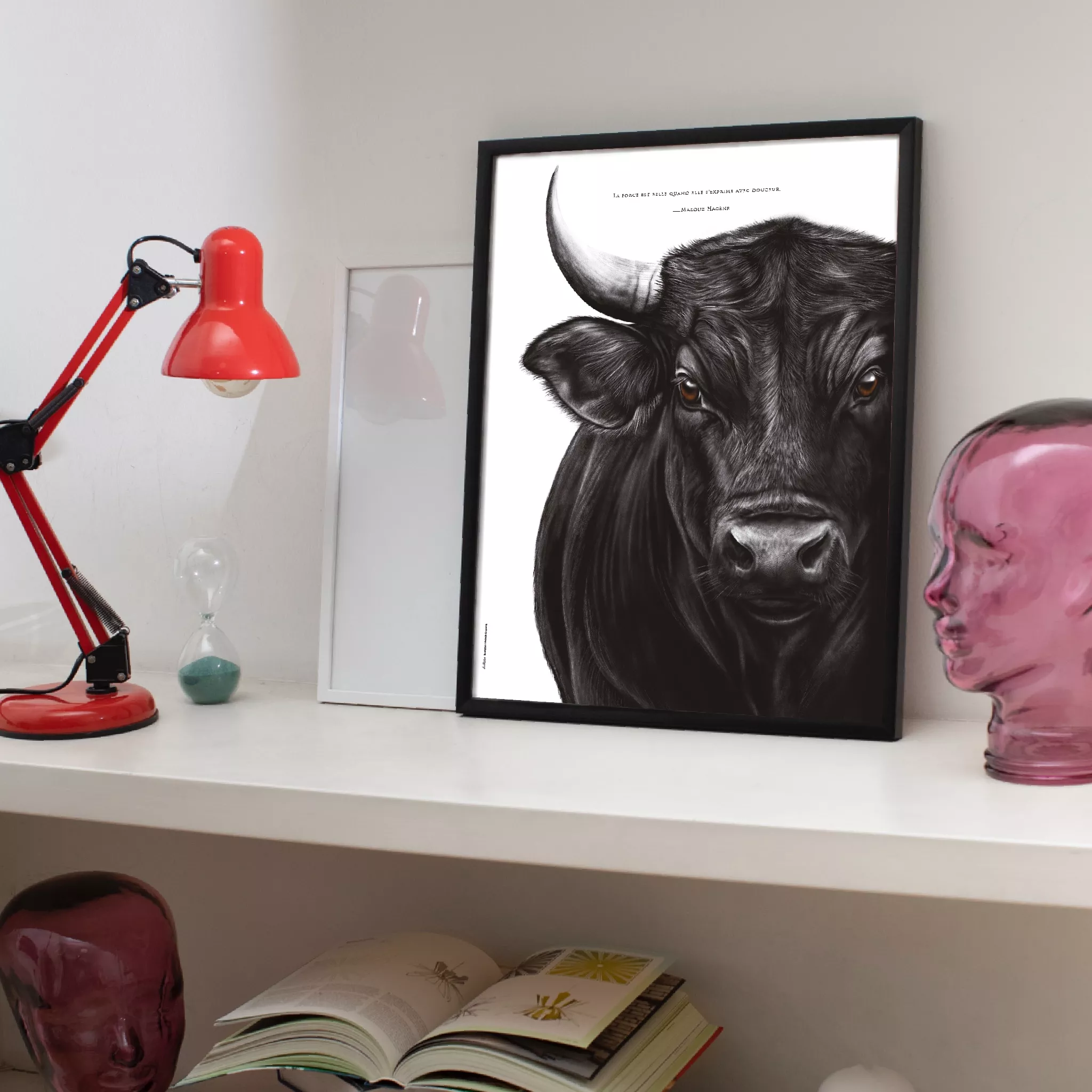 Affiche d’un taureau Force et douceur | Citation Hacène - Poster