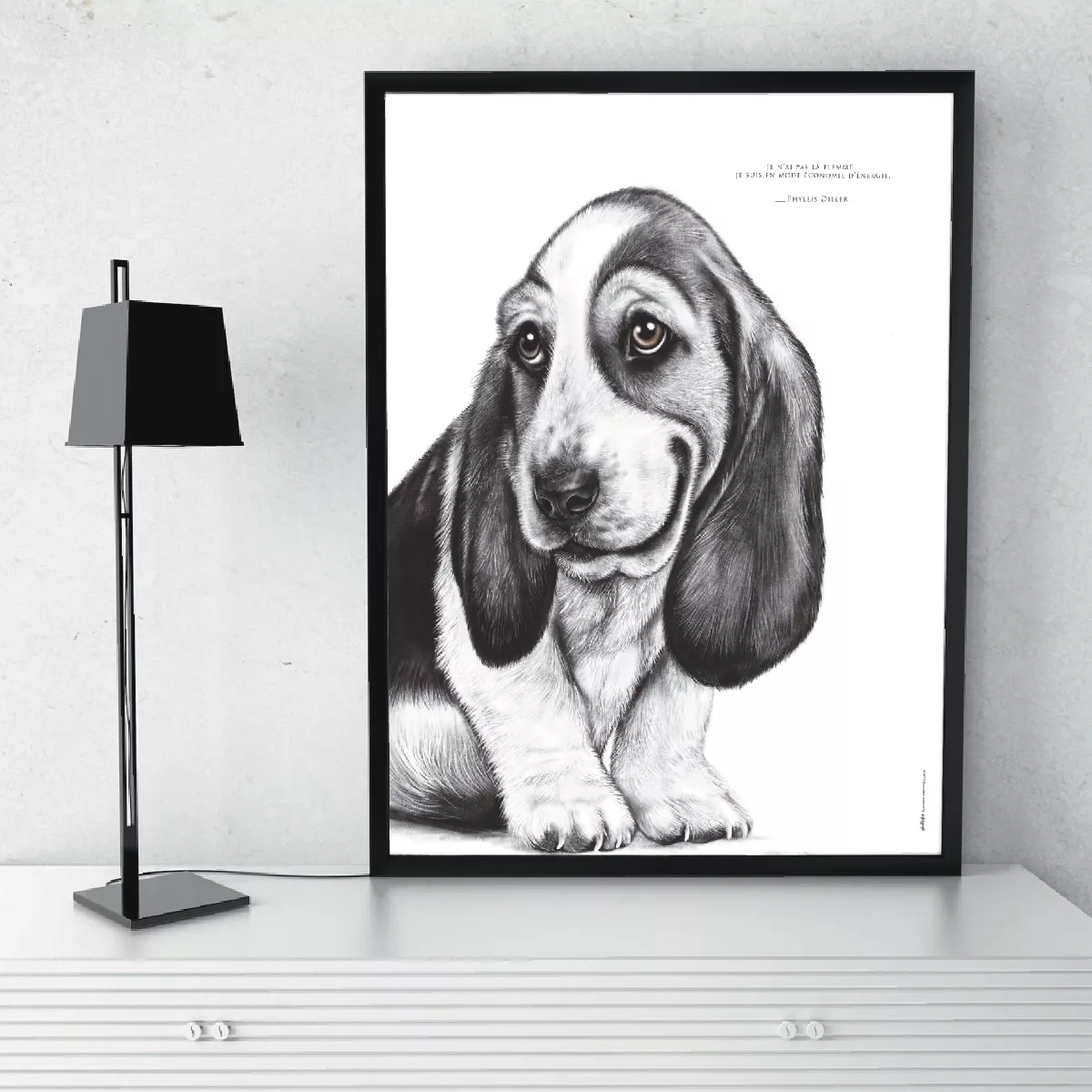 Affiche Basset Hound 30 x 40 cm avec citation drôle : « Je n'ai pas la flemme, je suis en mode économie d'énergie ». Une illustration originale et amusante.